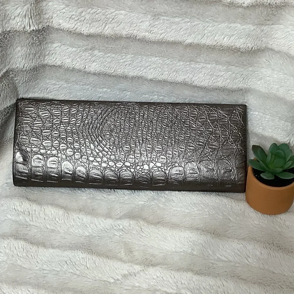 Bijoux Terner Grey gray metallic evening clutch with snap closures very clean